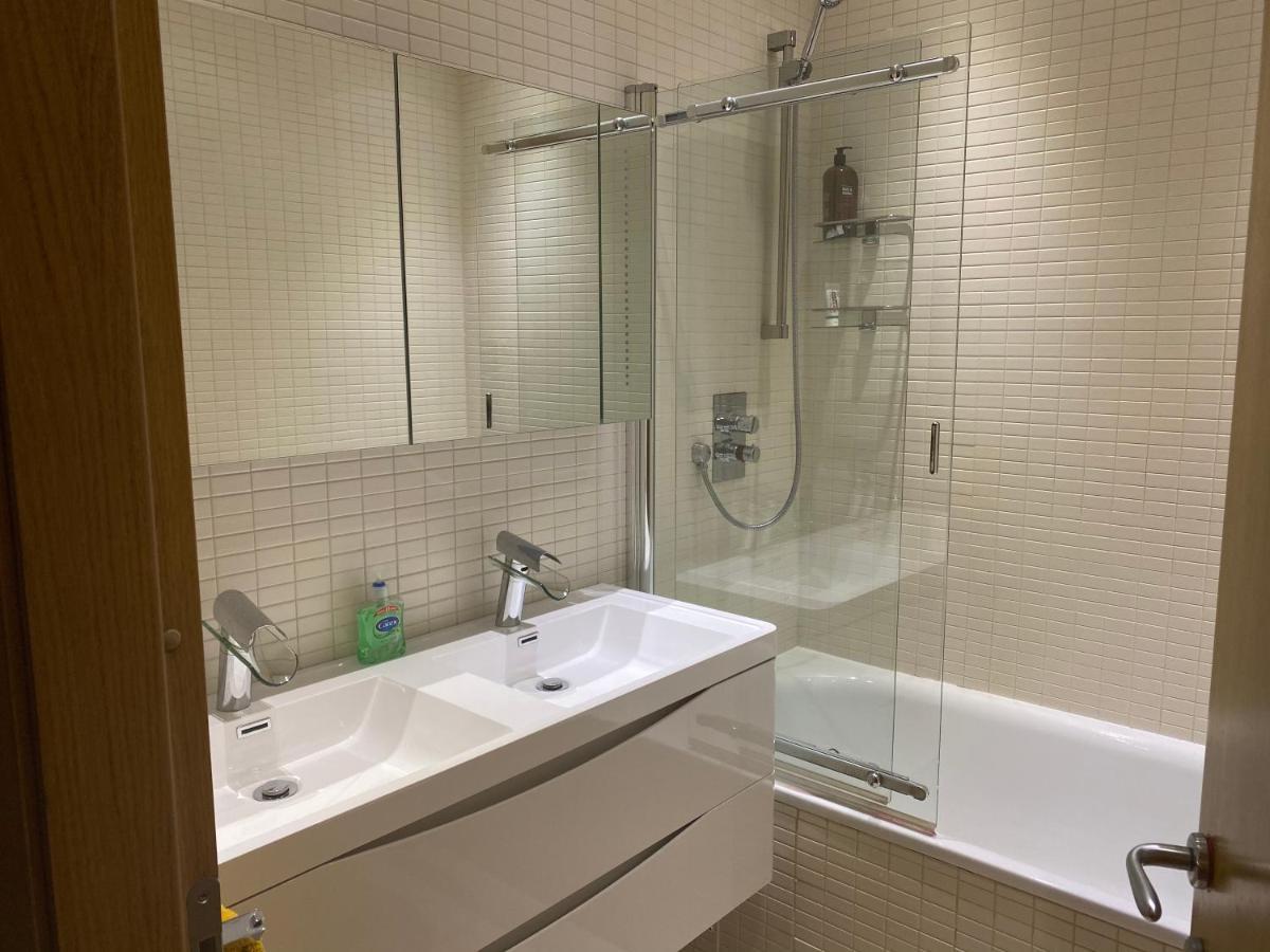 2 Bed Chic Apartment In Glasgow City Centre Bagian luar foto