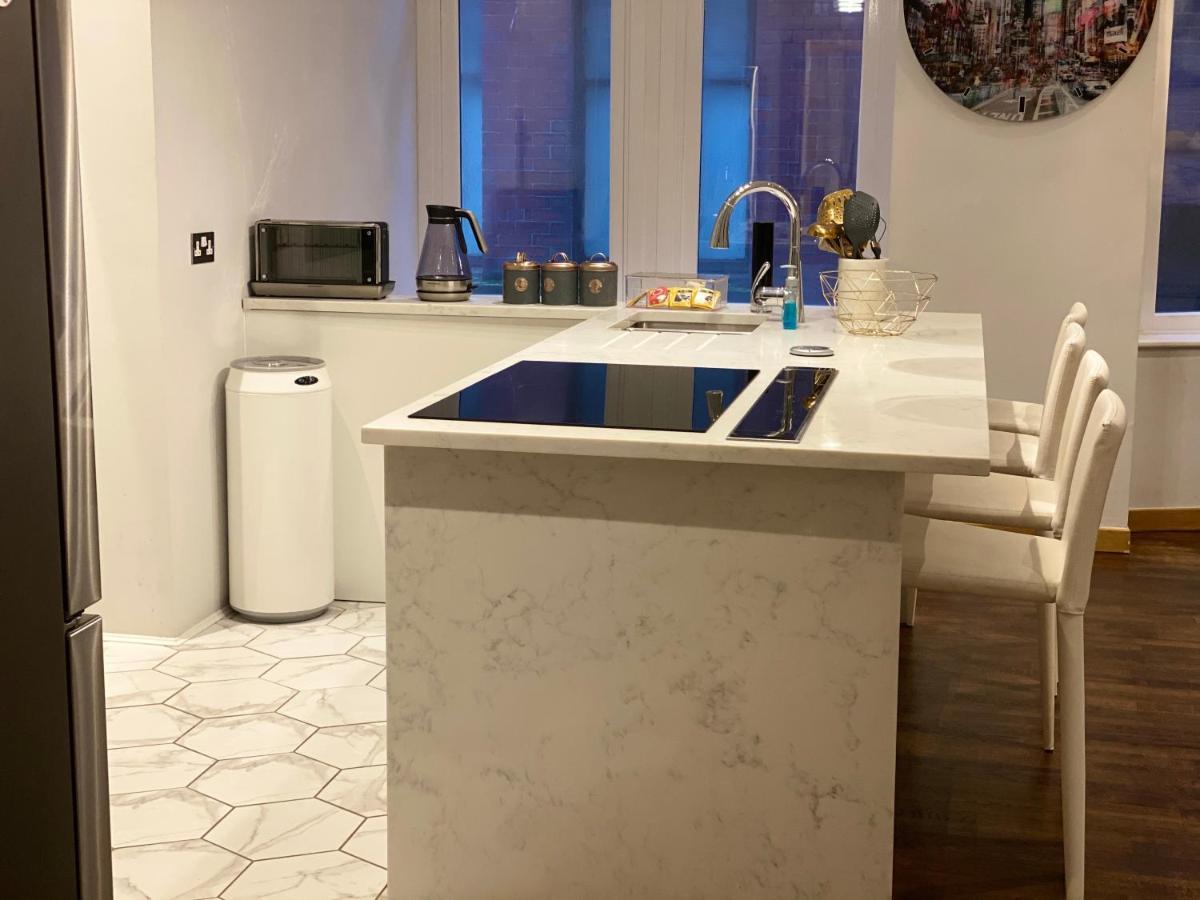 2 Bed Chic Apartment In Glasgow City Centre Bagian luar foto